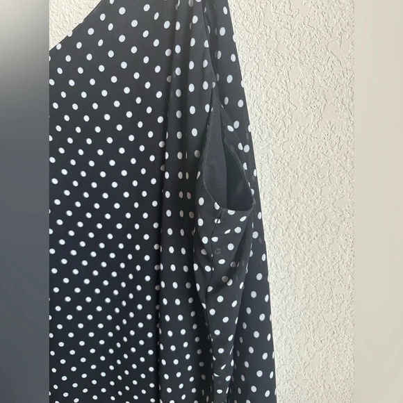 Torrid Sophie Polka Dot Chiffon Swing Camisole Tank 5 - Picture 4 of 7